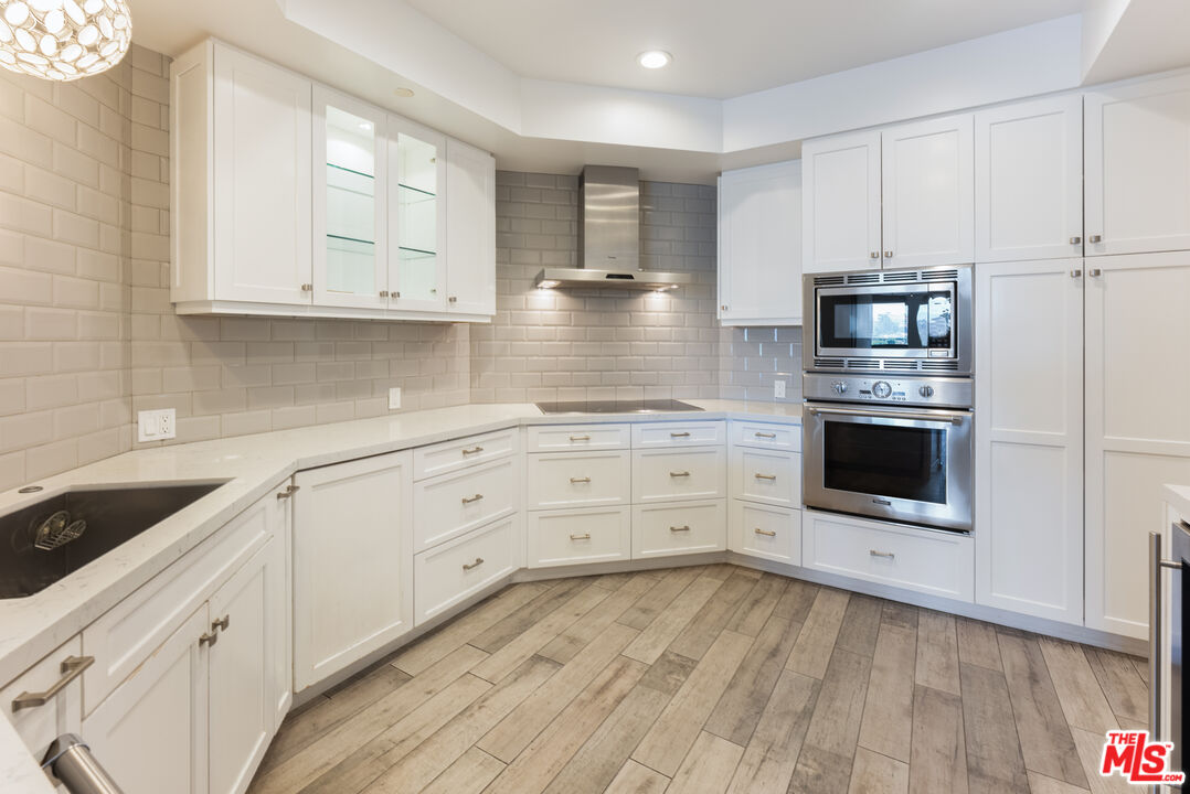 10551 Wilshire Blvd Unit: 1002