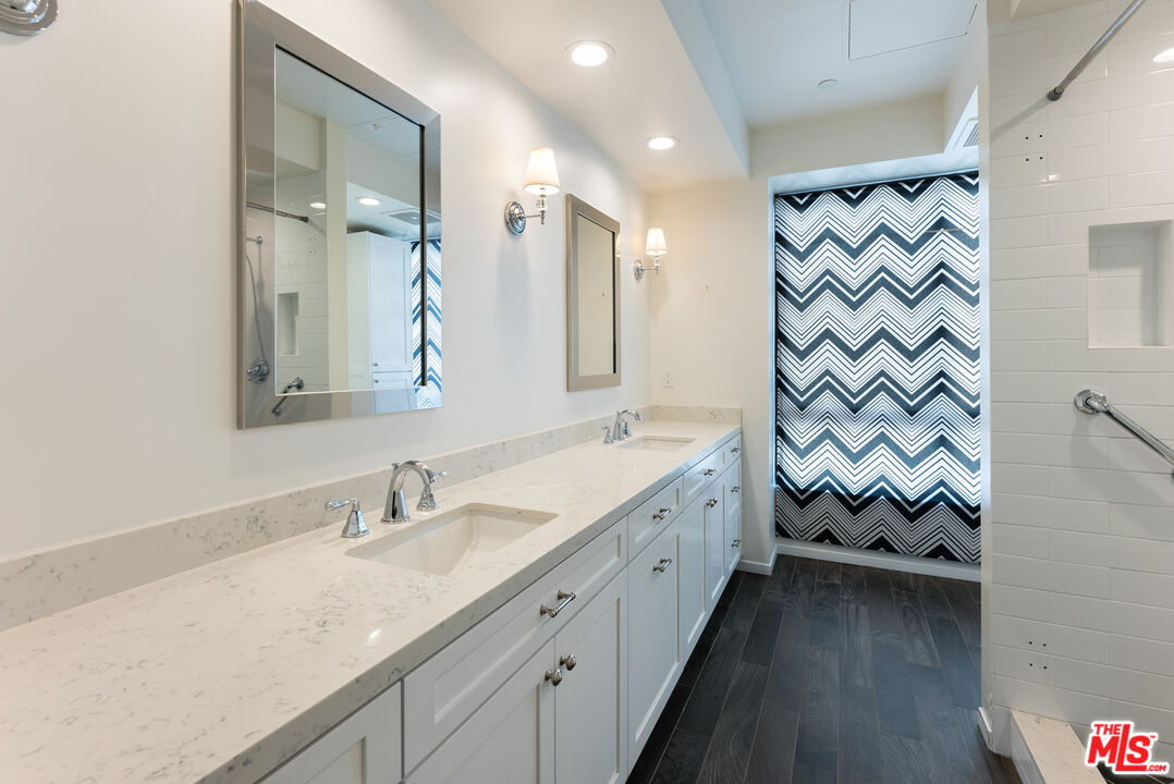 10551 Wilshire Blvd Unit: 1002
