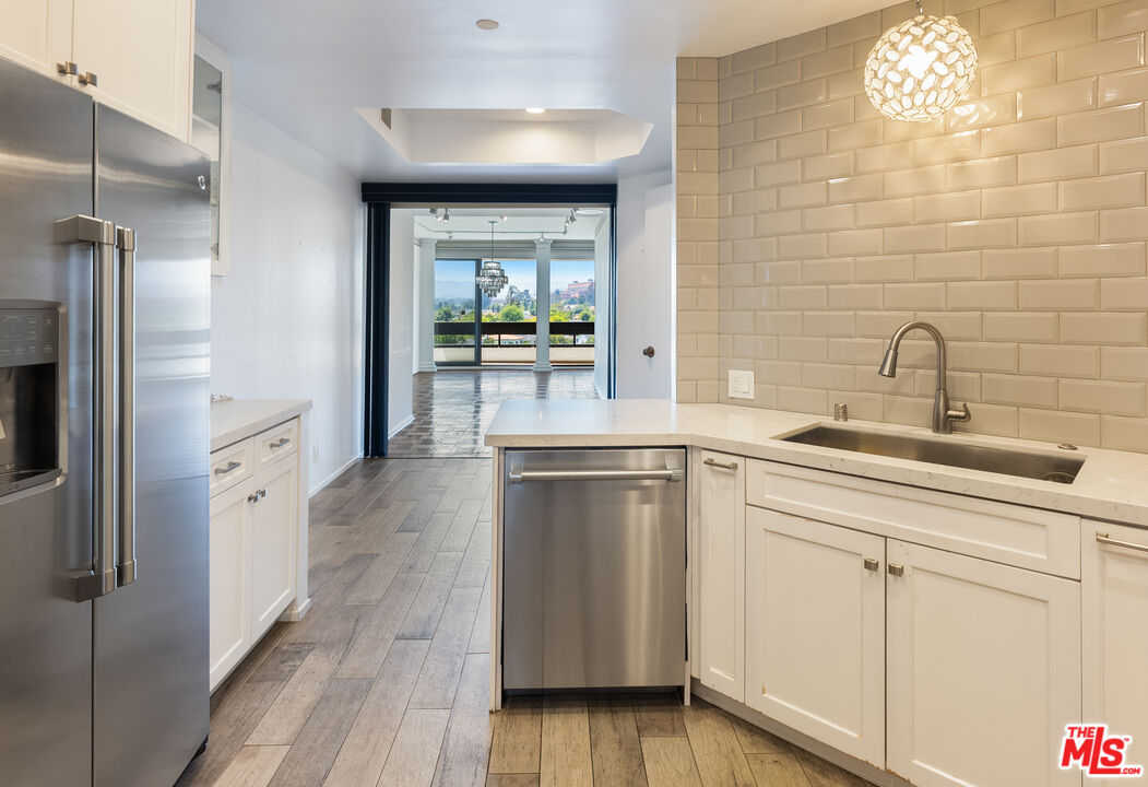 10551 Wilshire Blvd Unit: 1002