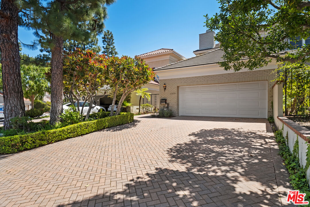 12330 Ridge Cir