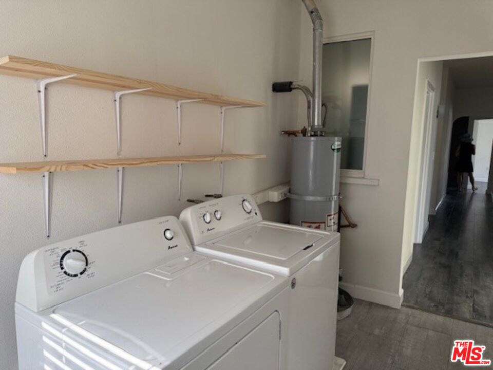 1406 2nd Ave Unit: 1406 1/2
