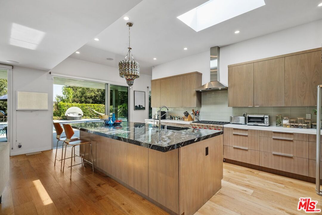 3112 Corda Dr