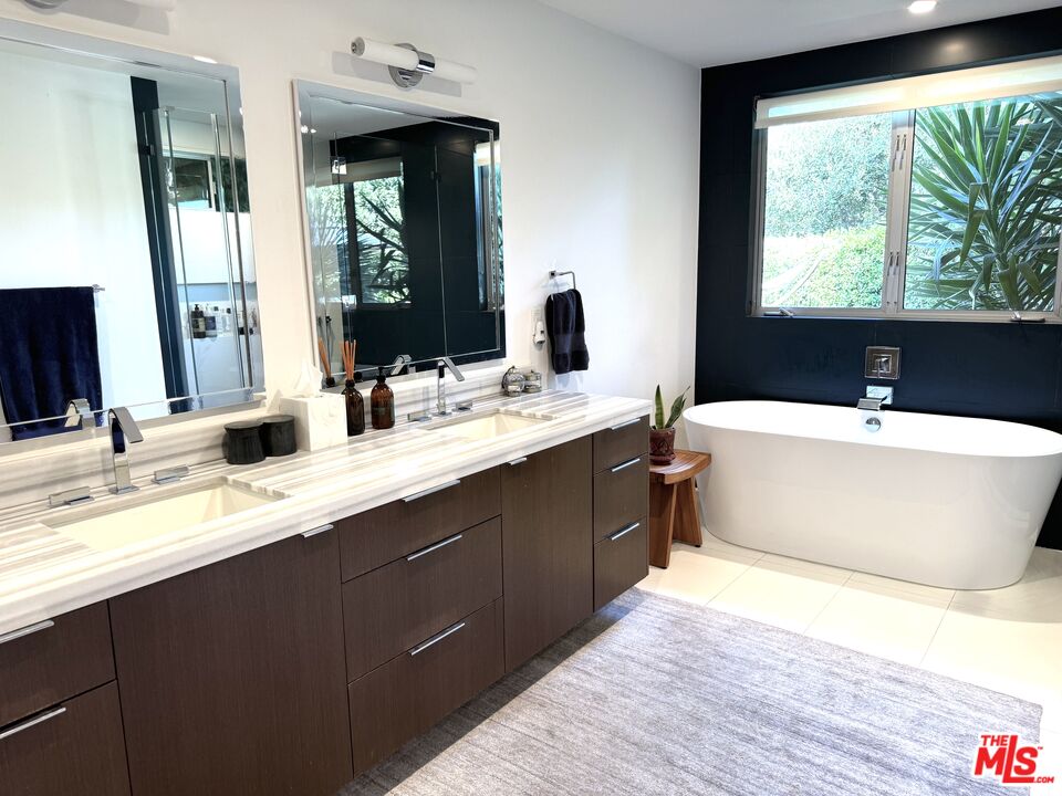 3112 Corda Dr