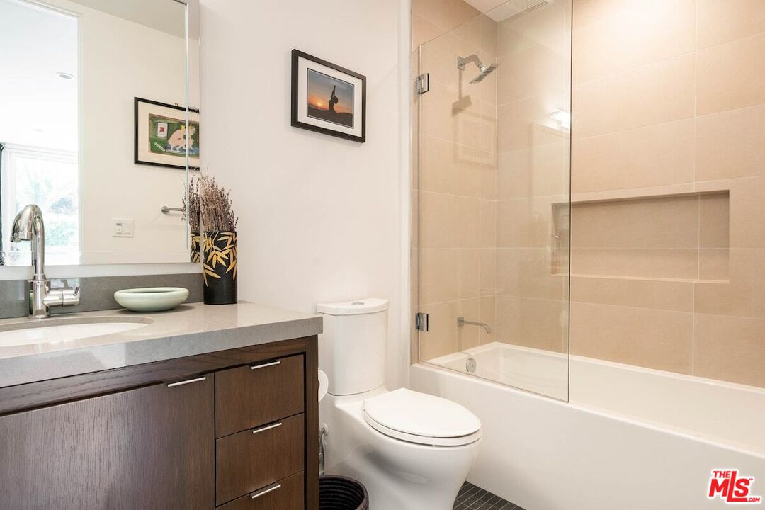 3112 Corda Dr