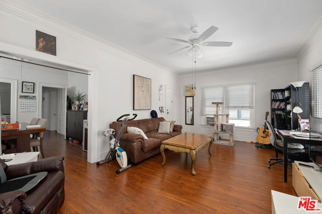 1415 S St Andrews Pl