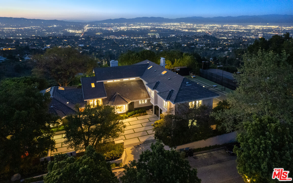 3123 Stone Oak Dr