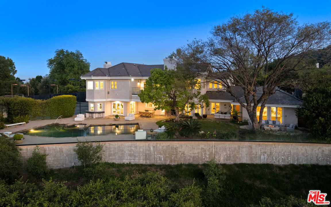 3123 Stone Oak Dr