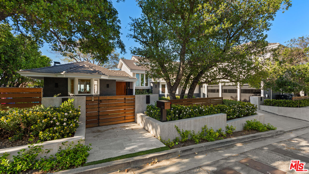 3123 Stone Oak Dr