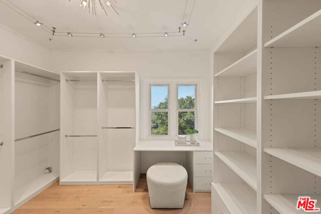 3123 Stone Oak Dr