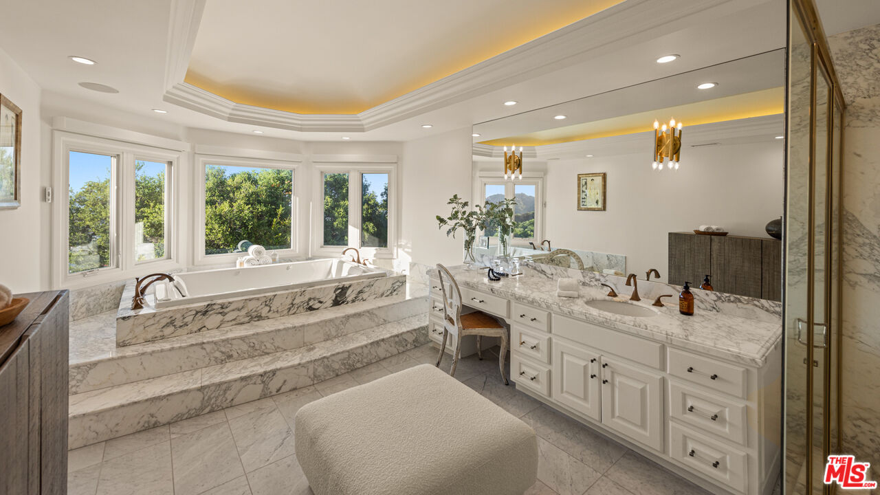 3123 Stone Oak Dr