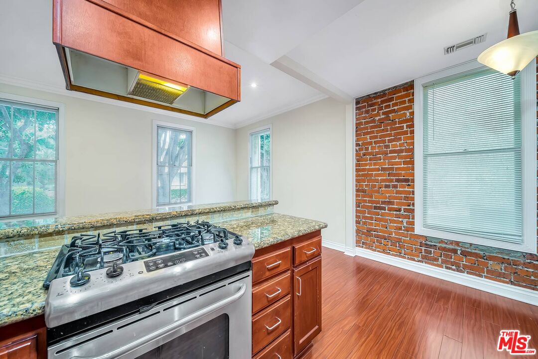 1236 N Flores St Unit: 203