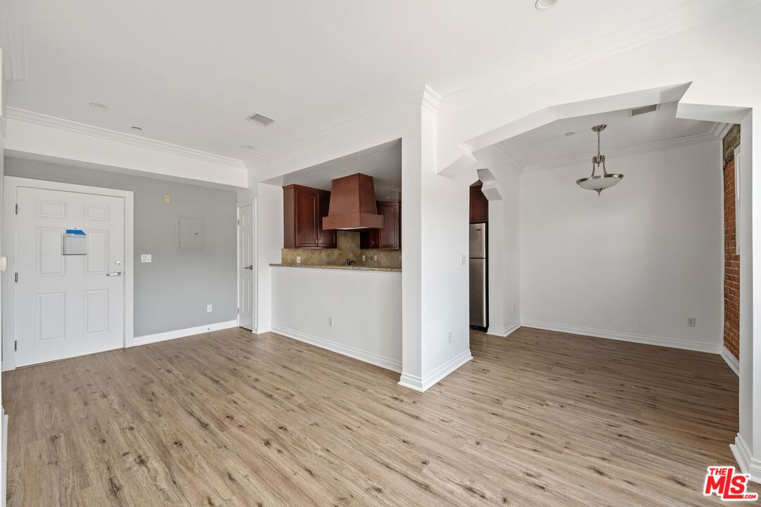 1236 N Flores St Unit: 203
