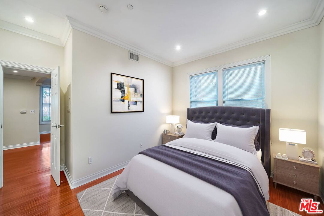 1236 N Flores St Unit: 203