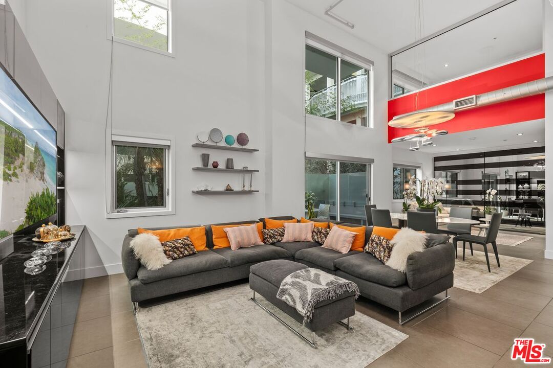 1700 Sawtelle Blvd Unit: 115