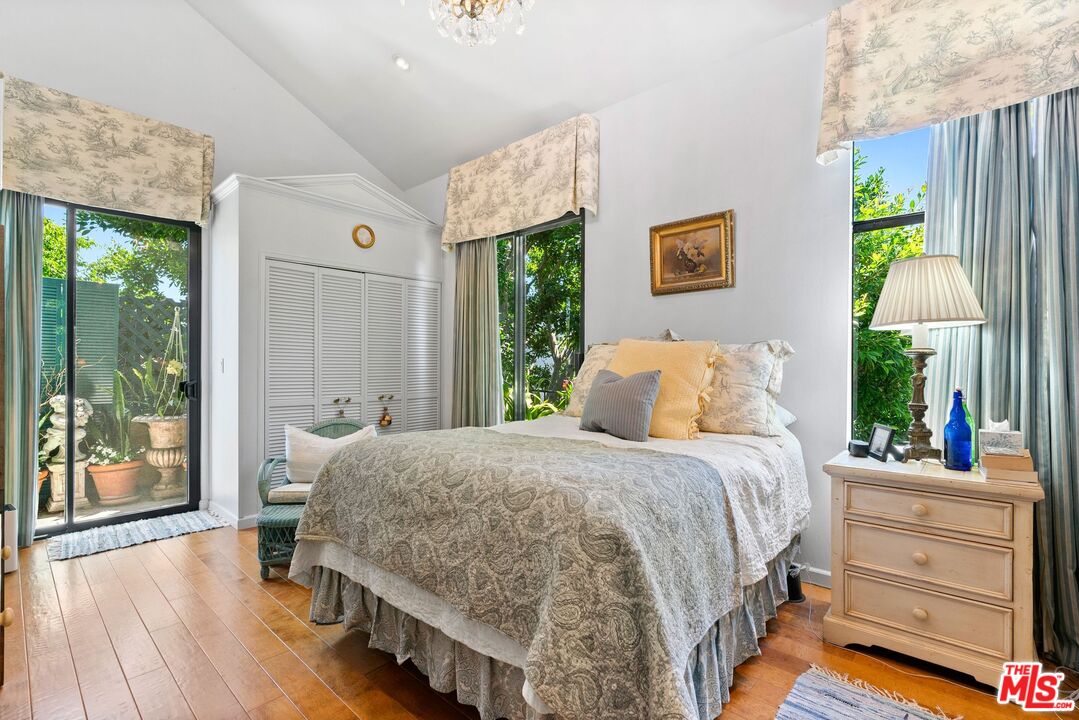 800 Westmount Dr Unit: 5