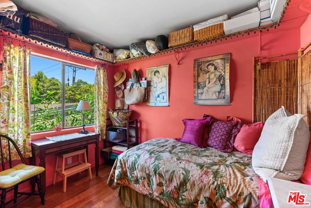 800 Westmount Dr Unit: 5