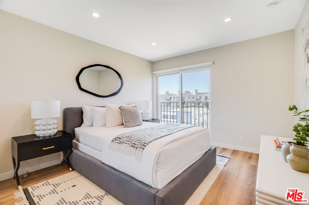 1470 Rexford Dr Unit: 101