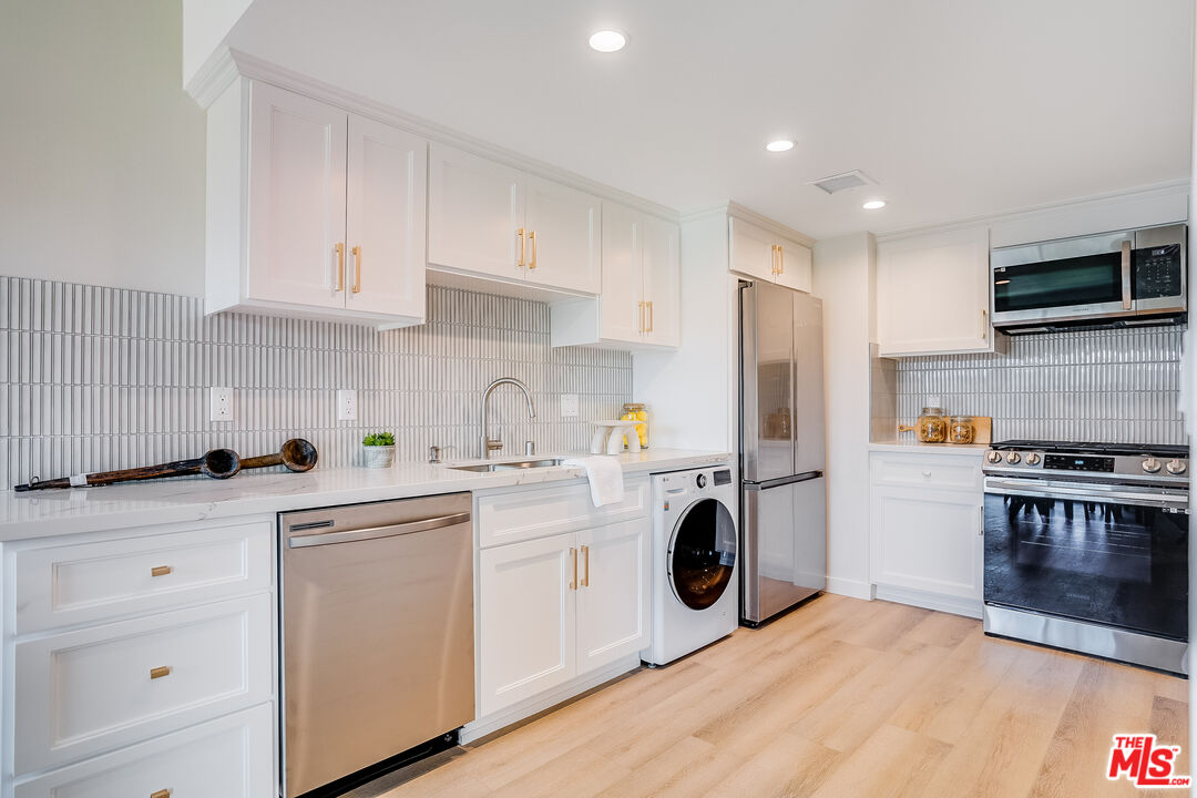 1470 Rexford Dr Unit: 101