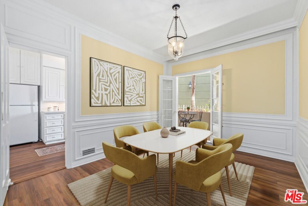 8724 Shoreham Dr Unit: B