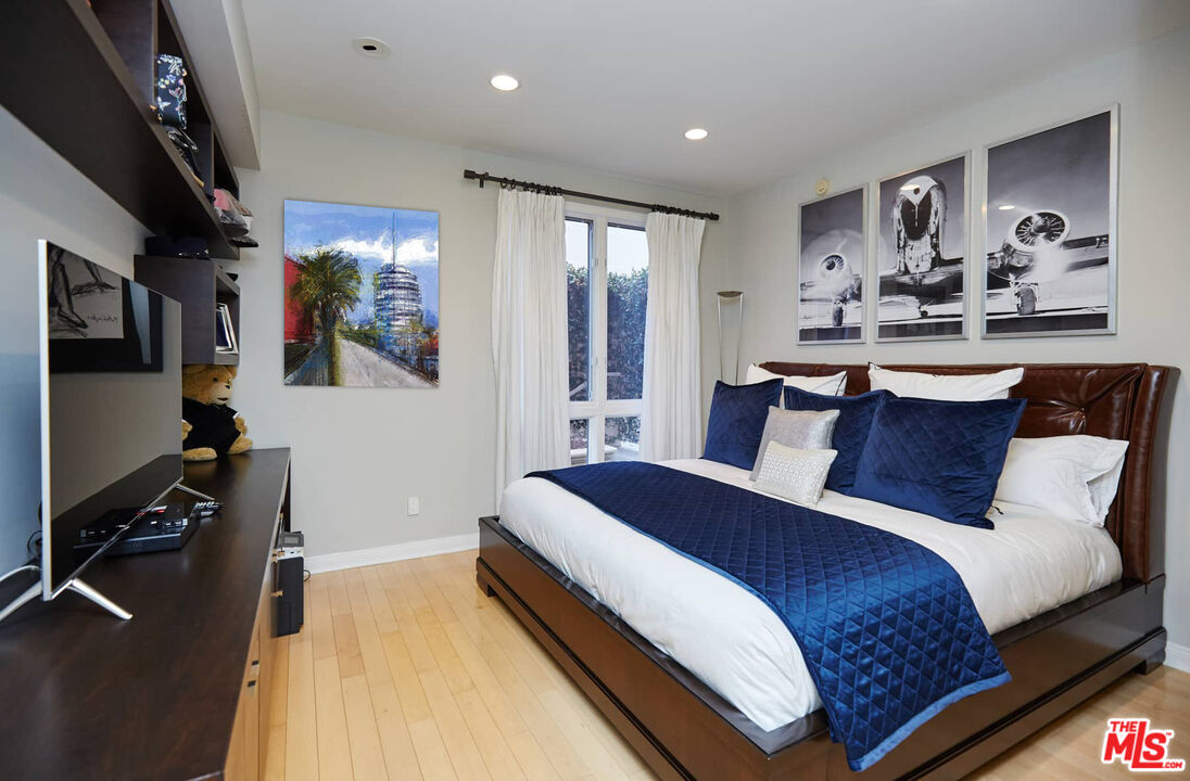 121 N Almont Dr Unit: 103