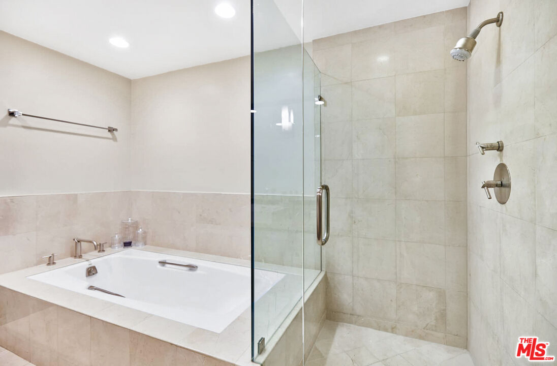 121 N Almont Dr Unit: 103