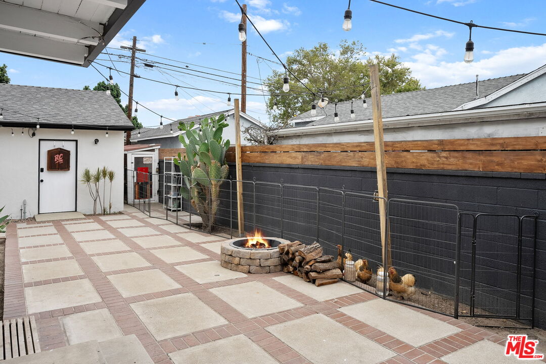 11437 Fairford Ave