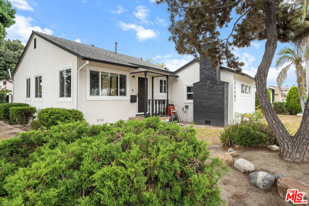 11437 Fairford Ave