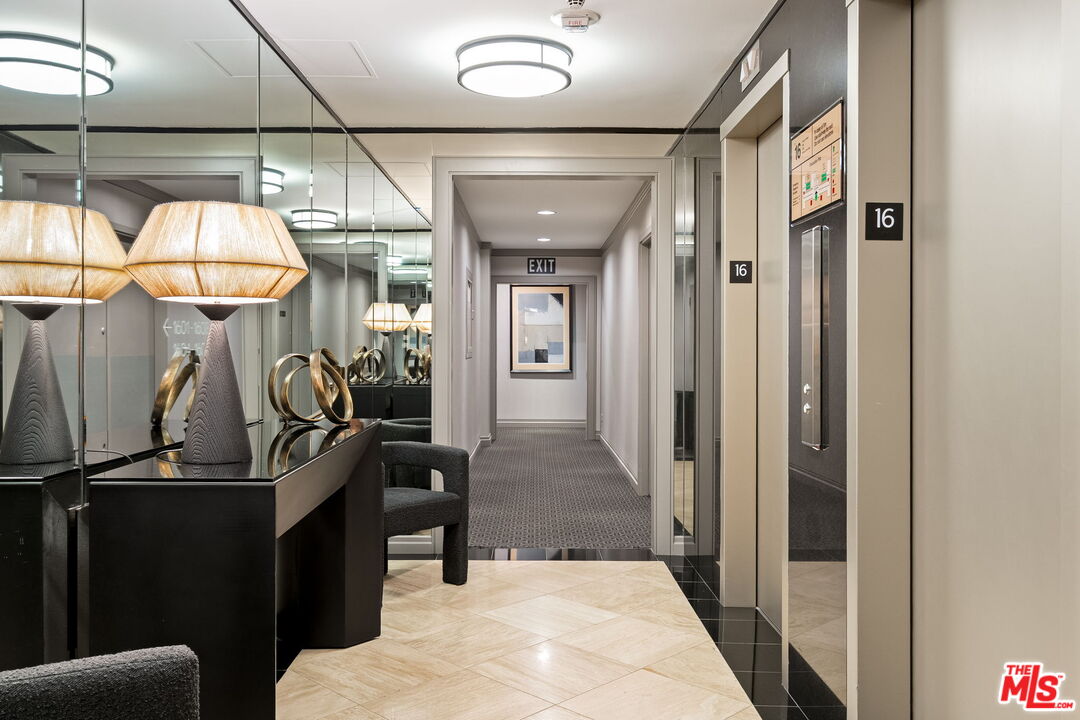 2222 Avenue Of The Stars Unit: 1601