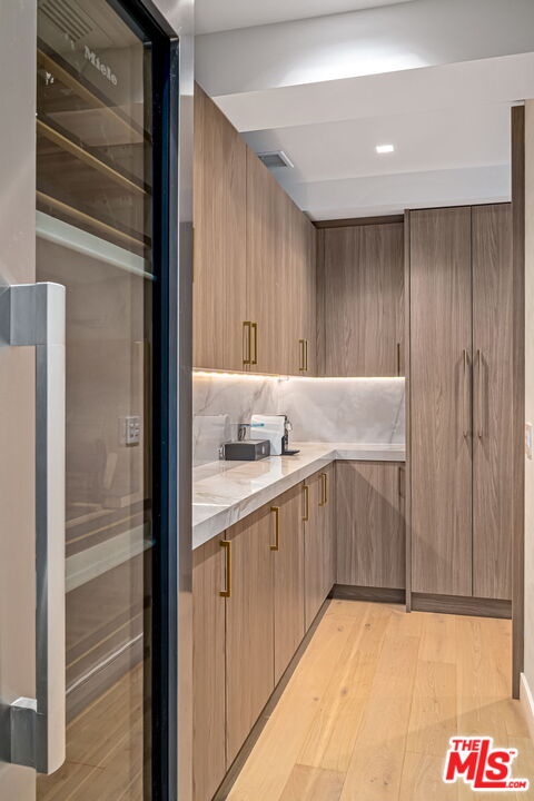 2222 Avenue Of The Stars Unit: 1601