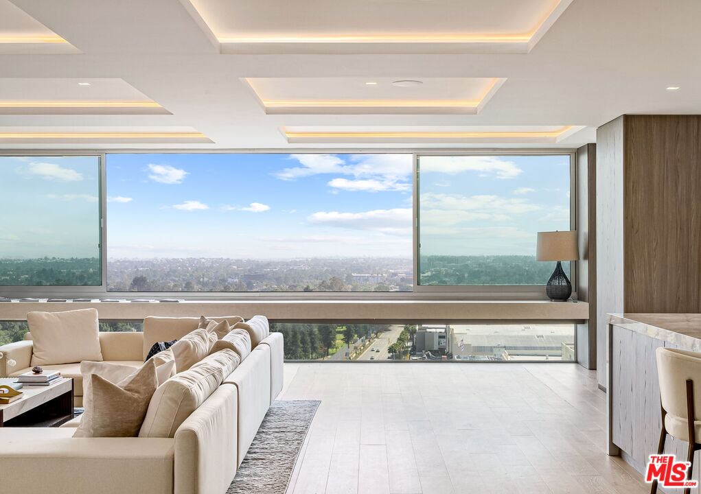 2222 Avenue Of The Stars Unit: 1601