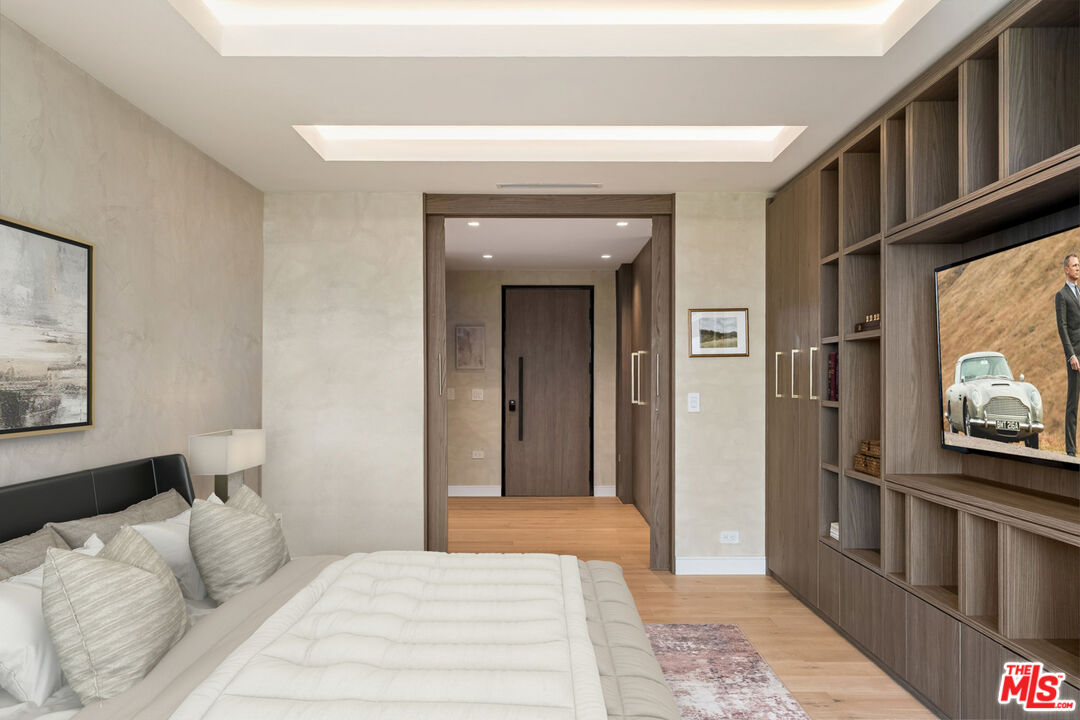 2222 Avenue Of The Stars Unit: 1601