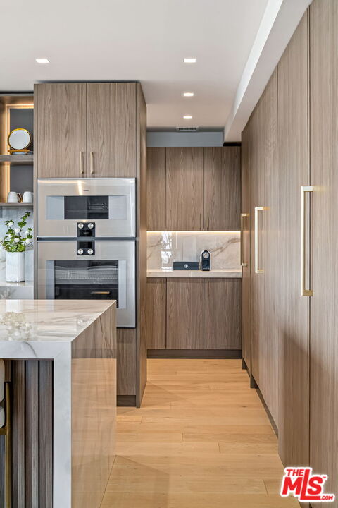 2222 Avenue Of The Stars Unit: 1601