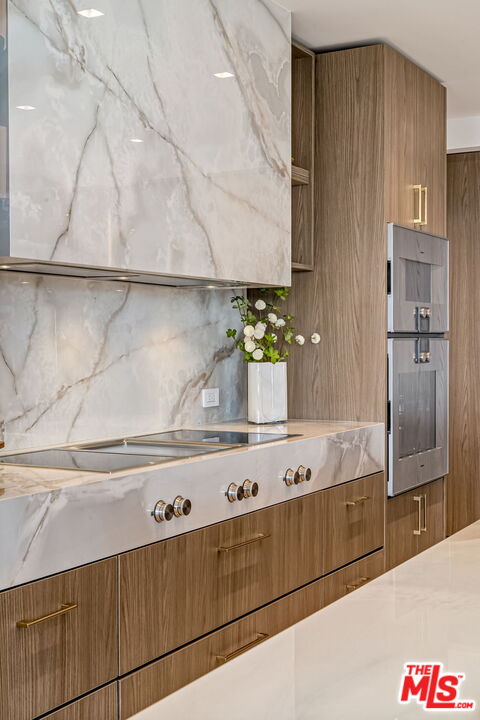2222 Avenue Of The Stars Unit: 1601