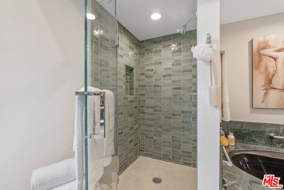 10118 Empyrean Way Unit: 204