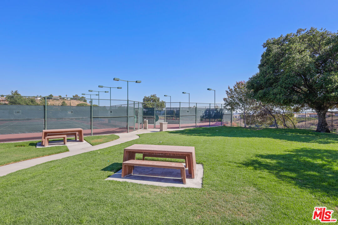 12119 Falcon Crest Way