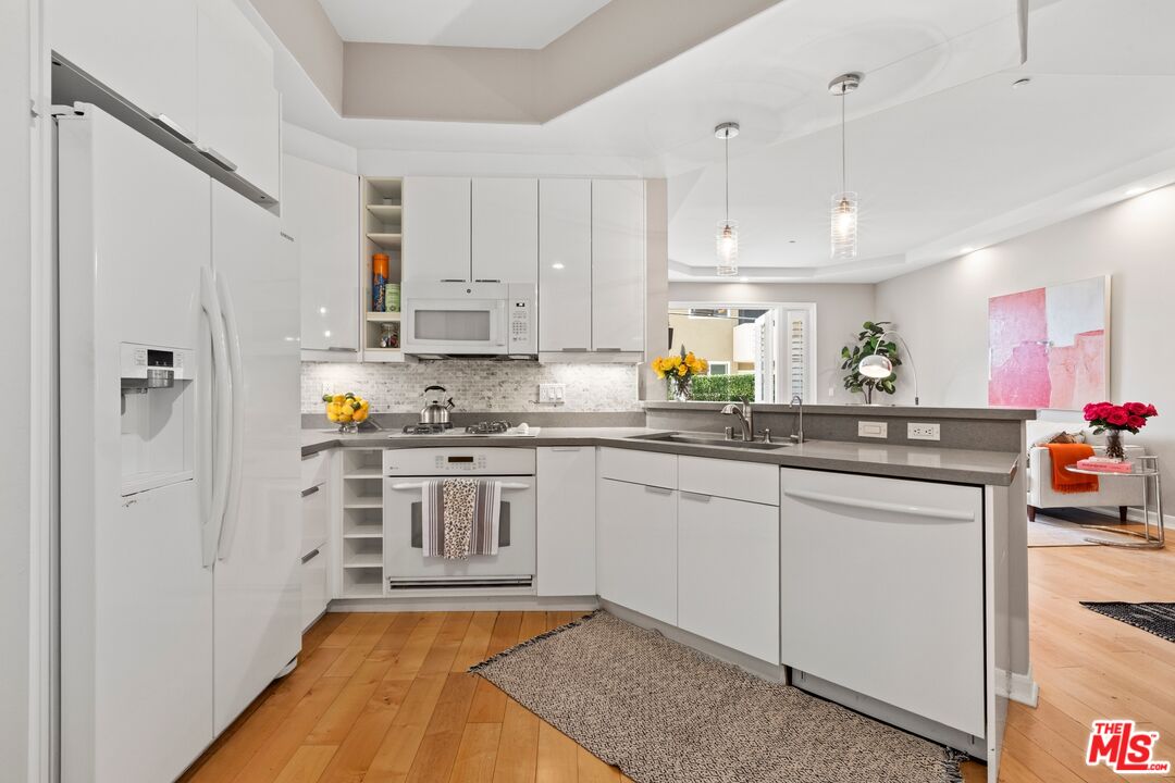 11680 Montana Ave Unit: 107