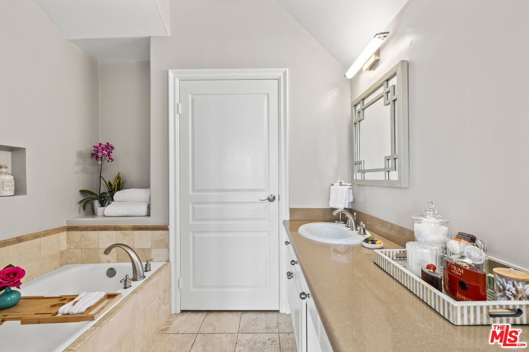 11680 Montana Ave Unit: 107