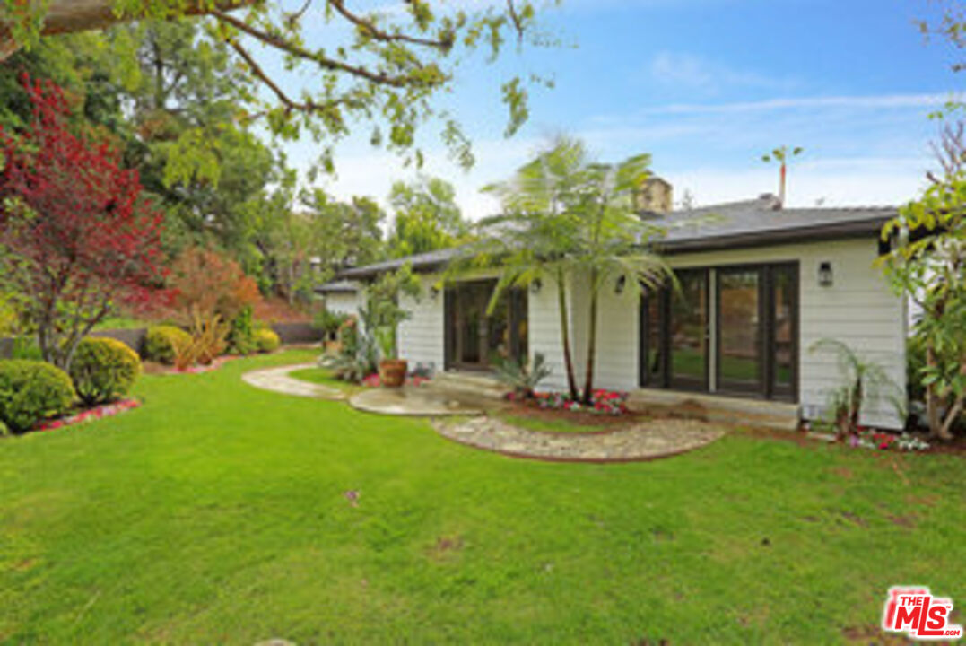 8049 Briar Summit Dr