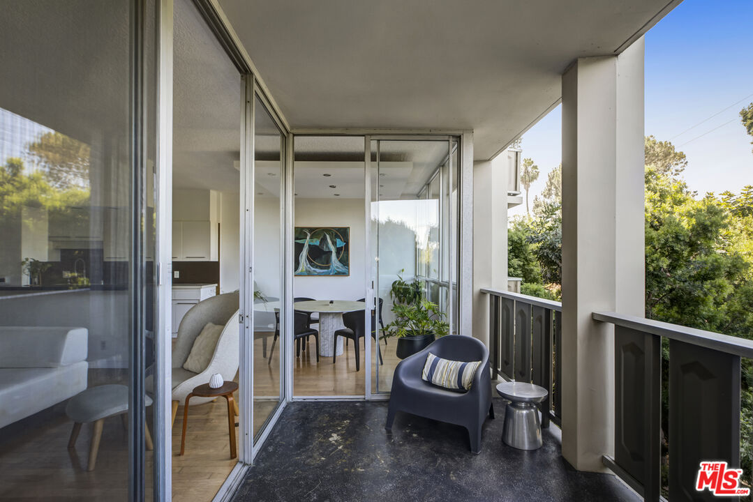 4411 Los Feliz Blvd Unit: 306