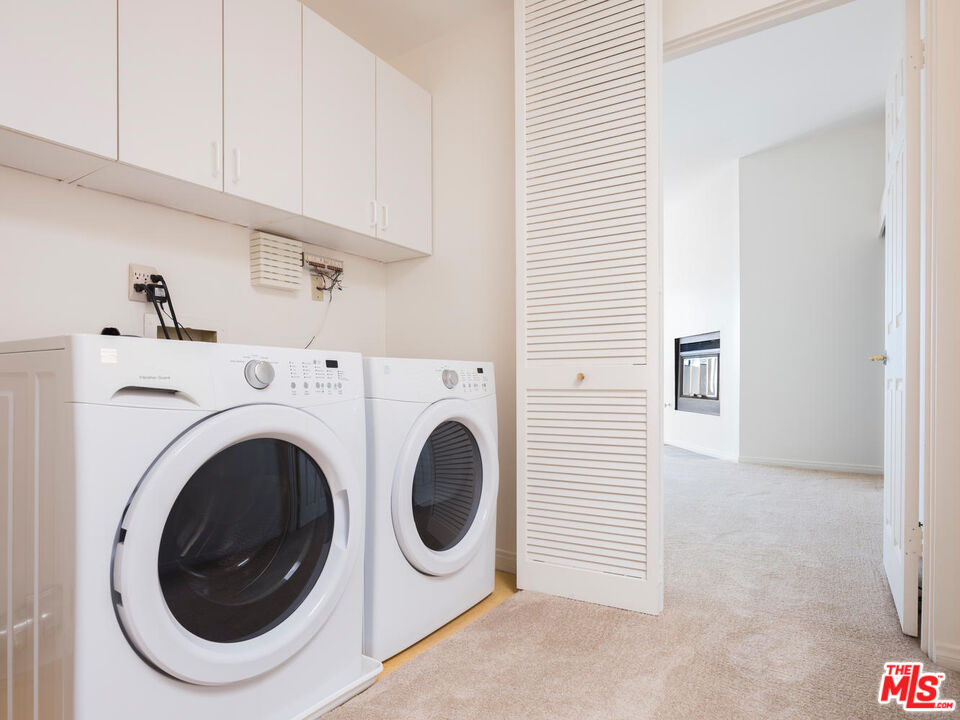 3023 BERKELEY AVE Unit: 8