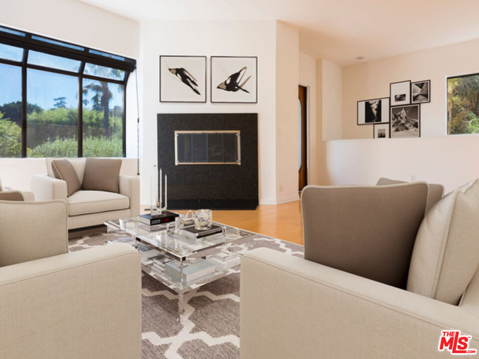 3023 BERKELEY AVE Unit: 8