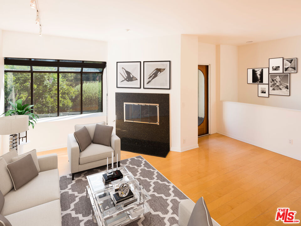 3023 BERKELEY AVE Unit: 8