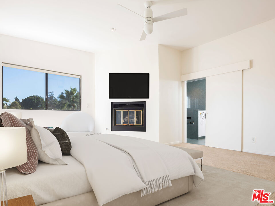 3023 BERKELEY AVE Unit: 8