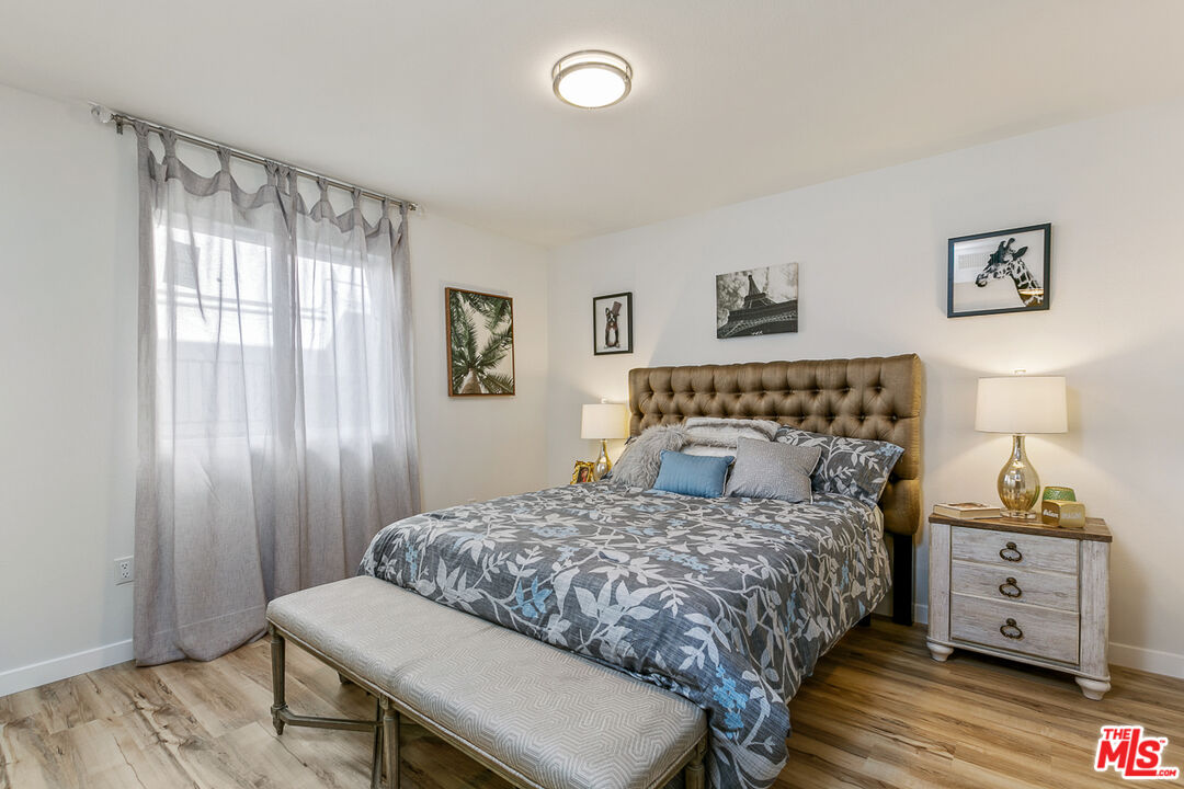 6640 WOODLEY AVE Unit: 111