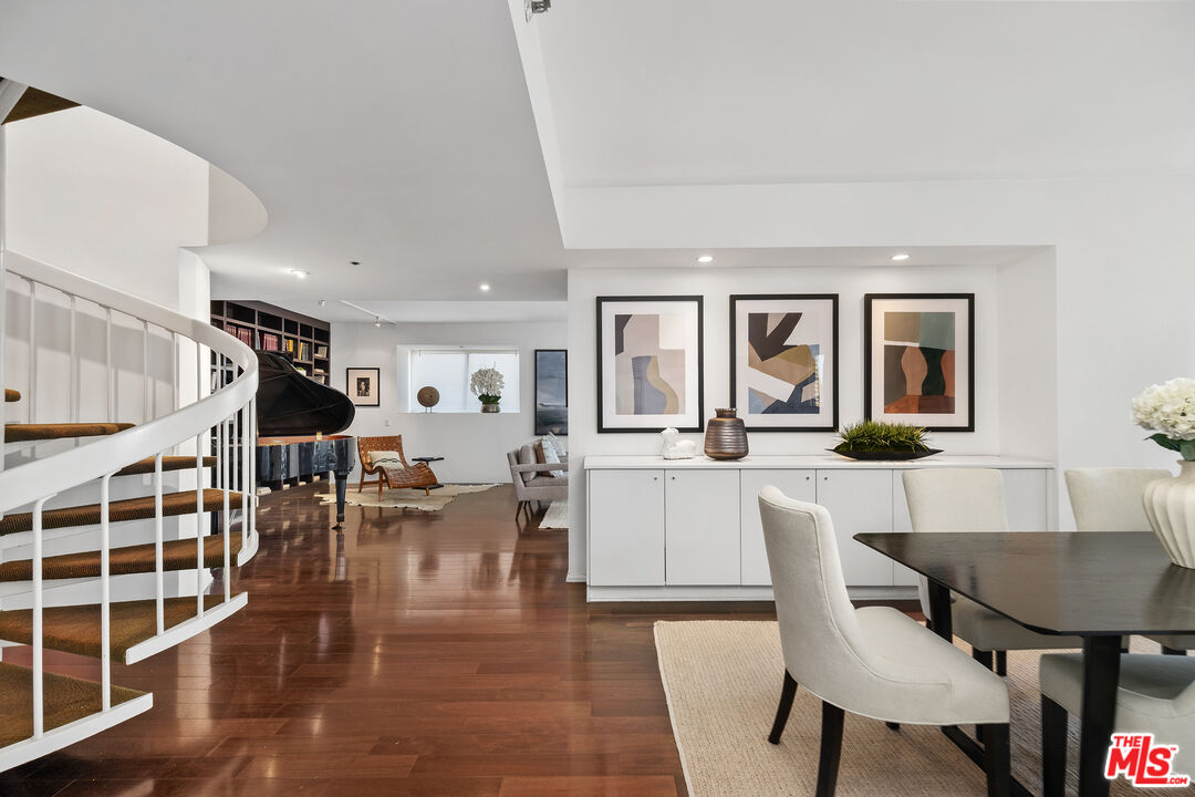 10550 Wilshire Blvd Unit: 305