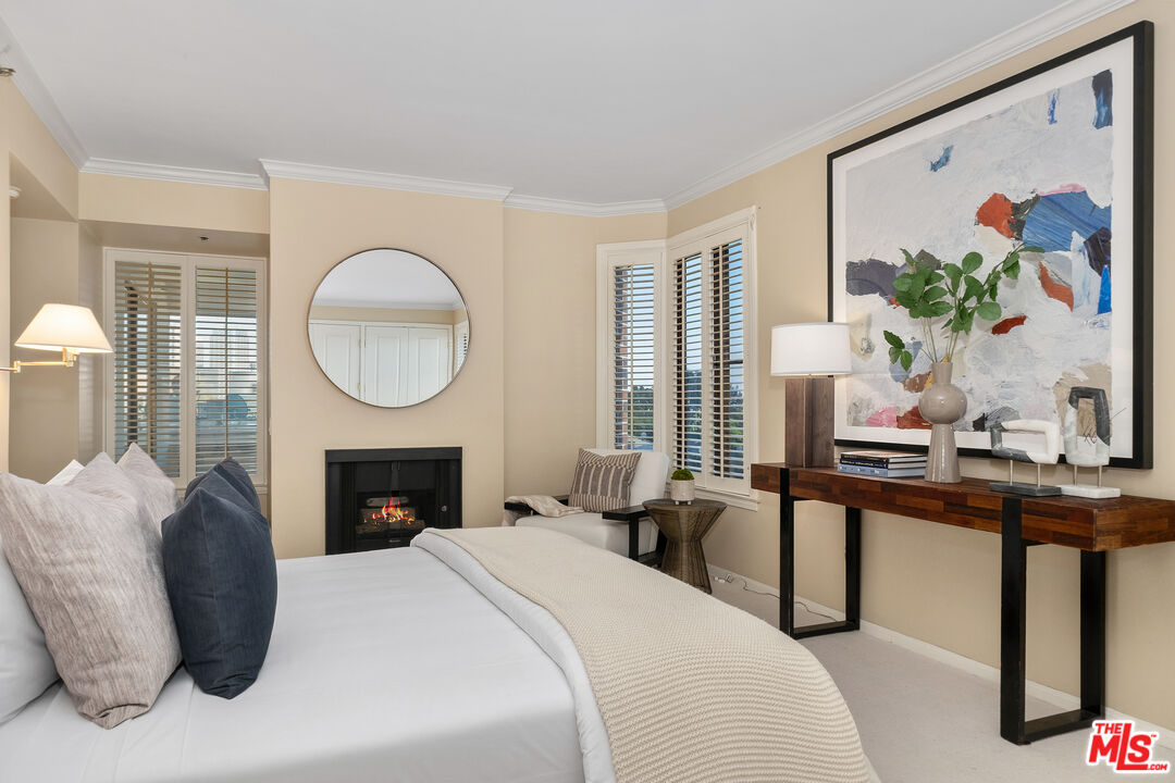 10550 Wilshire Blvd Unit: 305