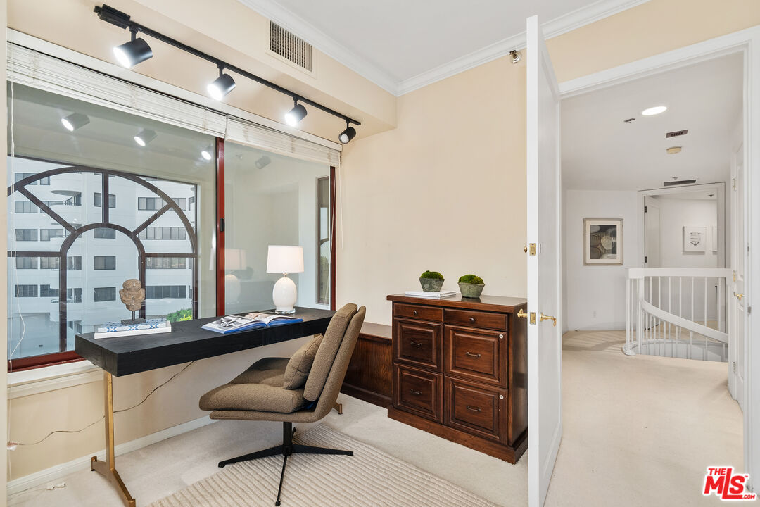 10550 Wilshire Blvd Unit: 305