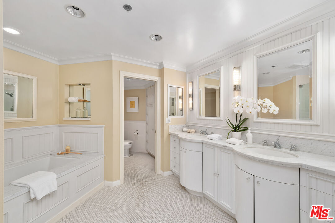 10550 Wilshire Blvd Unit: 305