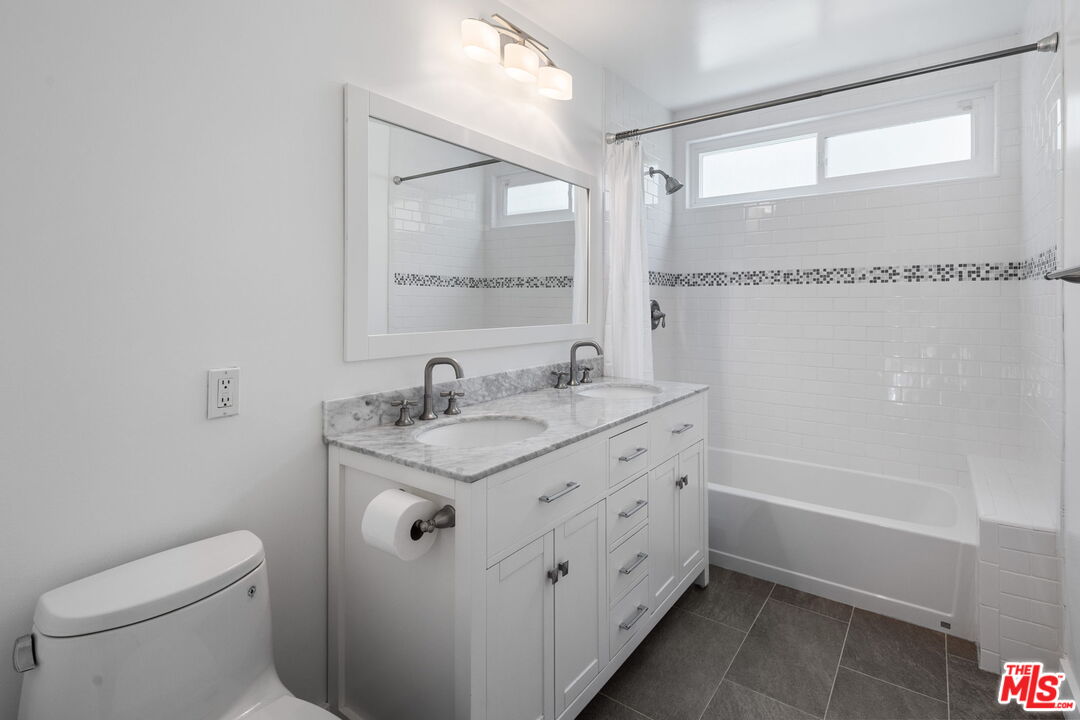 8809 Wonderland Park Ave