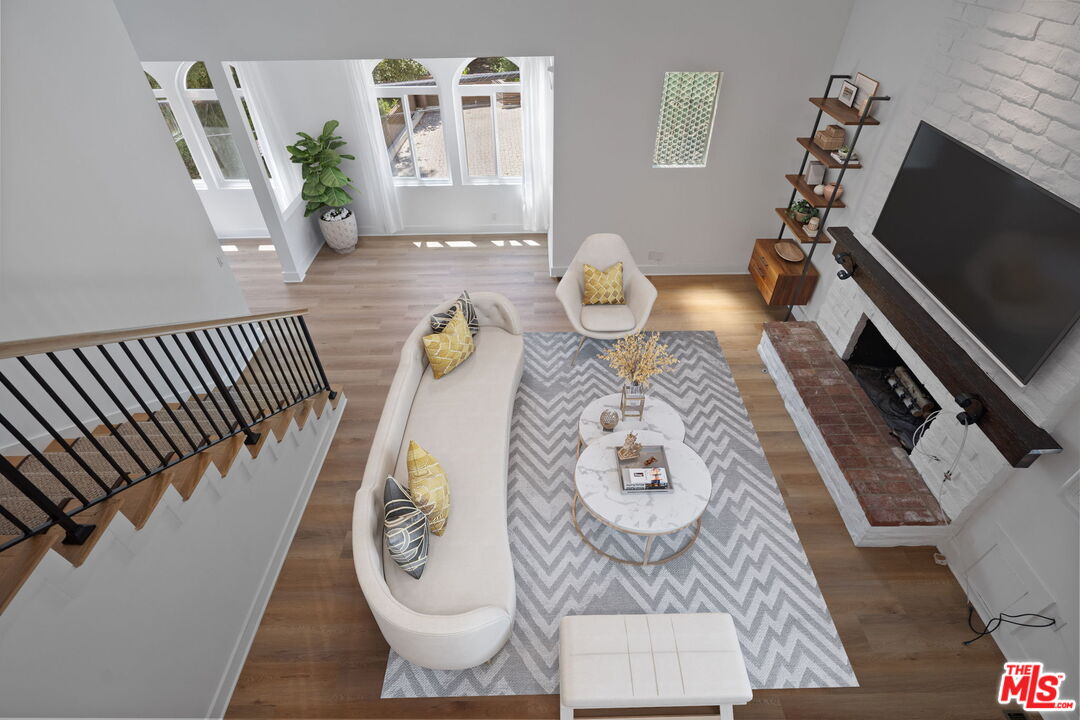 8809 Wonderland Park Ave